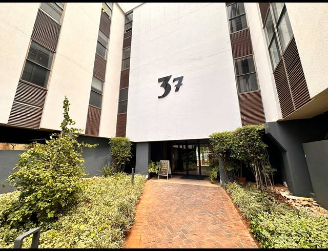 84M² OFFICE TO LET IN ROSEBANK